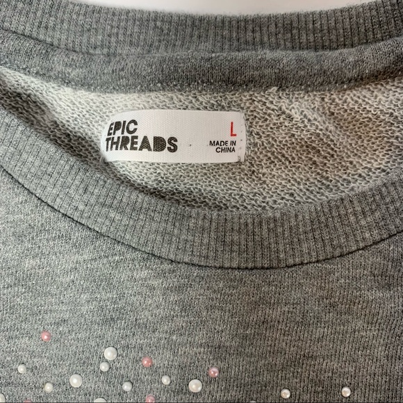 Epic Threads Pearl beaded 'Love' Bell sleeve sweatshirt; Girls LARGE - Picture 4 of 8